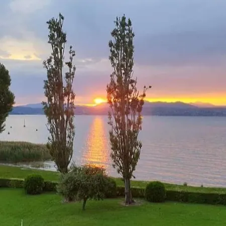 Ena Apt Fronte Lago Bilocale Con Piscina Parco E Pontile Privato Apartment *